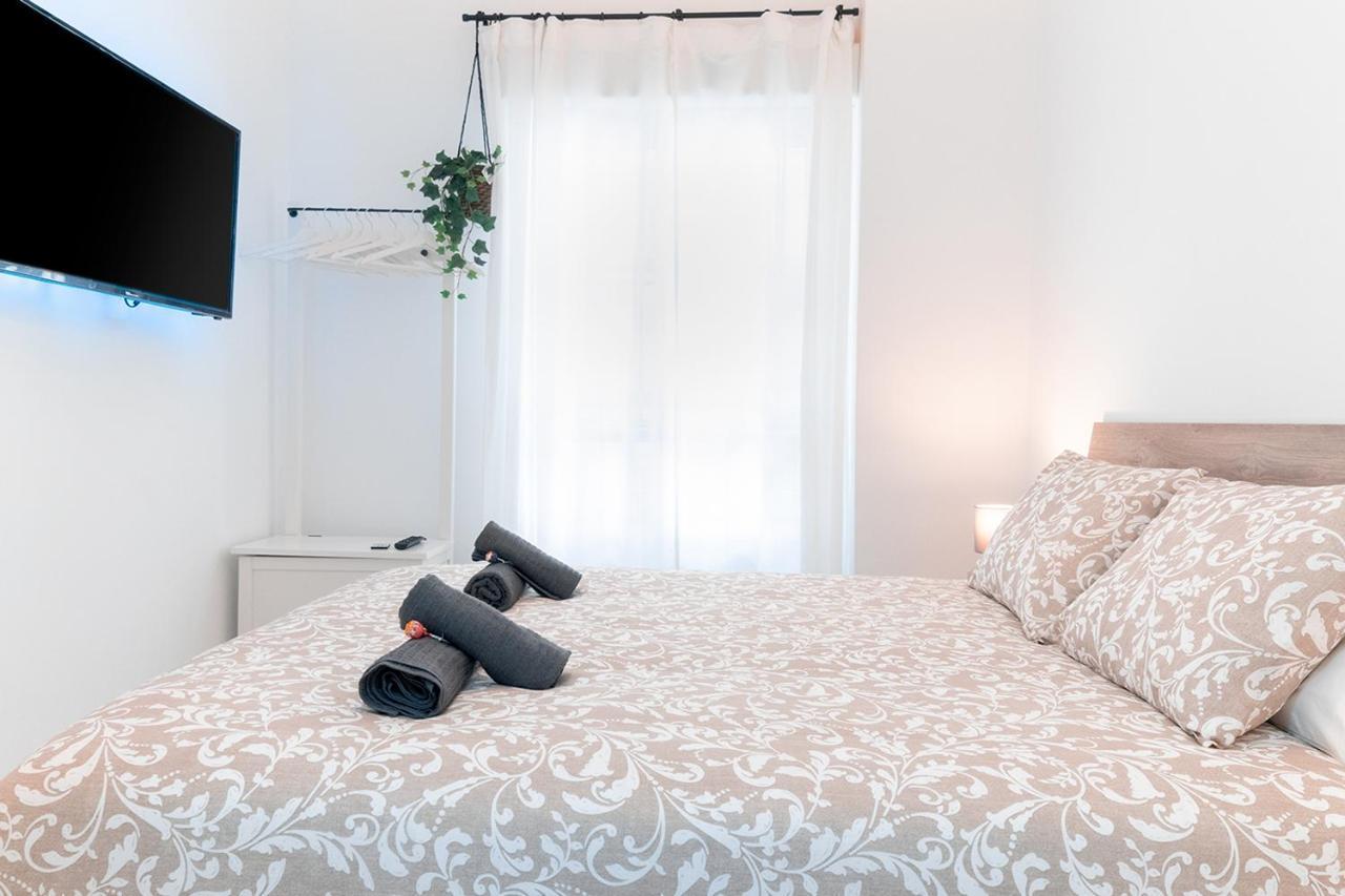 Downtown Apartment Севилья Экстерьер фото